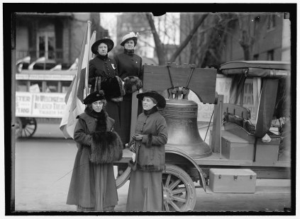 WOMAN_SUFFRAGE._LIBERTY_BELL_FOR_SUFFRAGE, Harris and Ewing, 1916 LOC