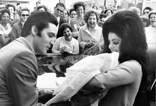 Elvis_Presley_and_Priscilla_with_Lisa_Marie_February_1968Wikimedia Commons